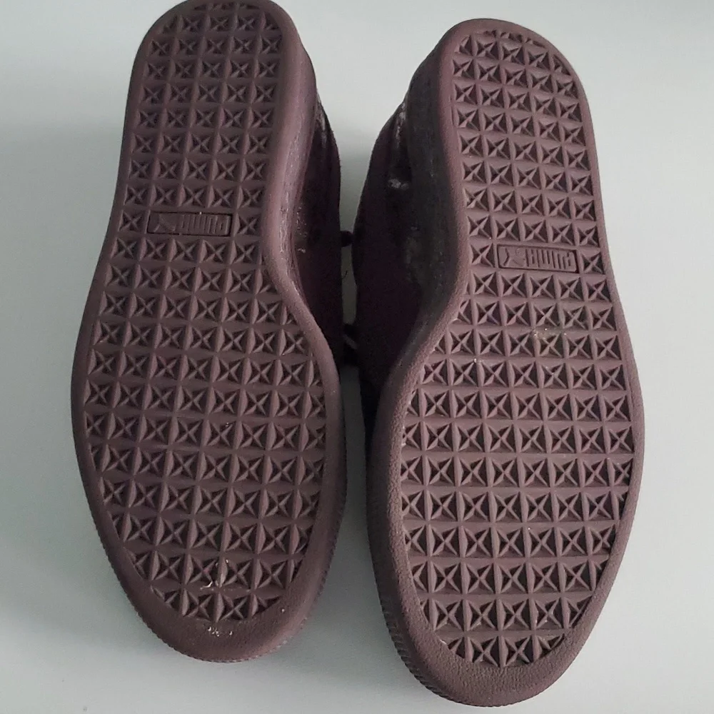 🌴 Puma Deep Burgundy Suade Athletic Shoes Size 9.5